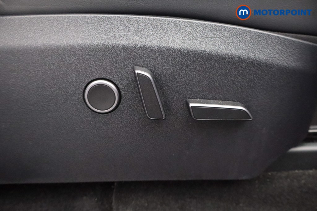 Used Tesla Model Y 2023 for sale - 76402833: Photo 19