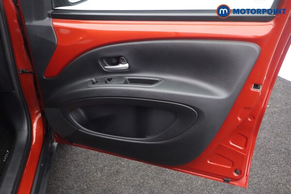 Used Toyota Aygo X 2022 for sale - 76222916: Photo 25