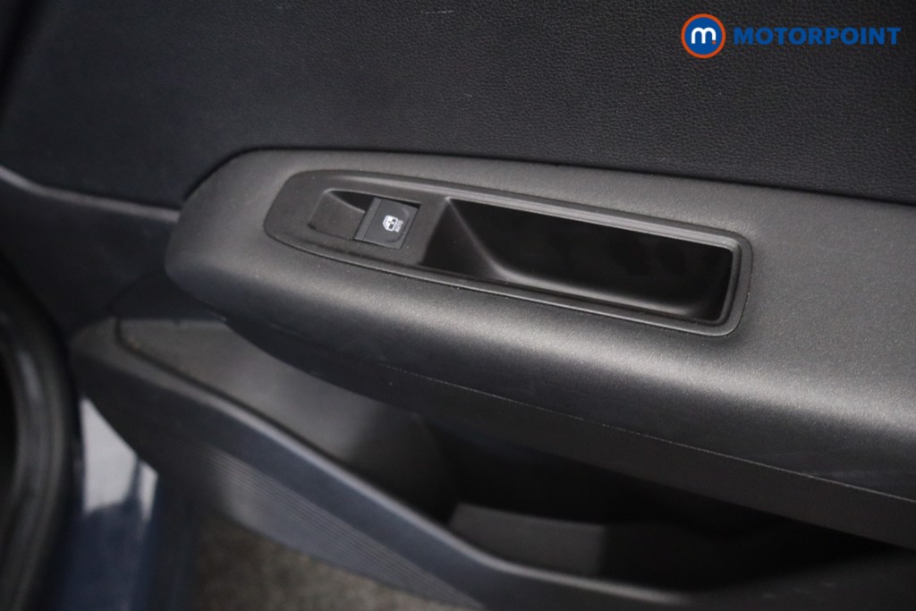 Used Renault Captur 2023 for sale - 77974227: Photo 29