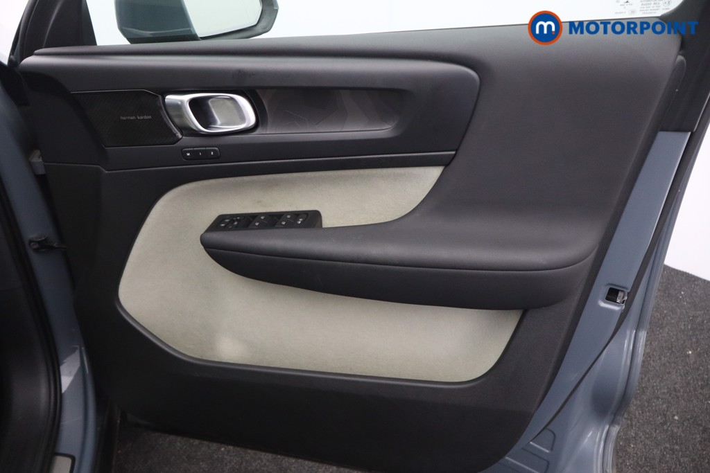 Used Volvo XC40 2022 for sale - 76693843: Photo 29