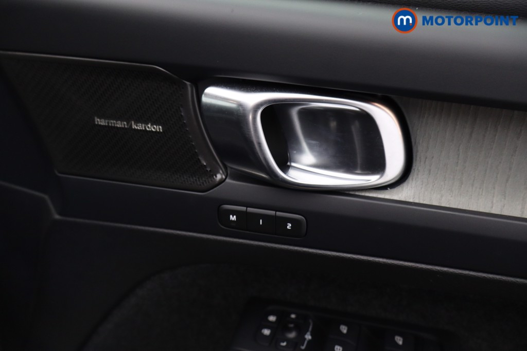 Used Volvo XC40 2023 for sale - 77983355: Photo 25