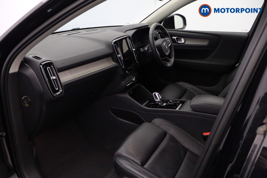 Used Volvo XC40 2023 for sale - 77983355: Photo 35