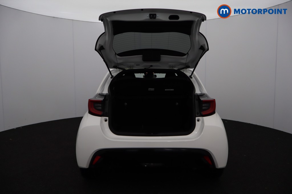 Used Toyota Yaris 2021 for sale - 77378782: Photo 44