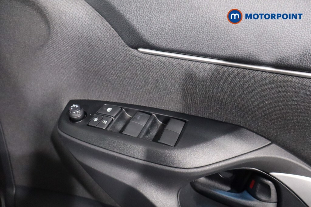 Used Toyota Yaris Cross 2023 for sale - 76494900: Photo 30