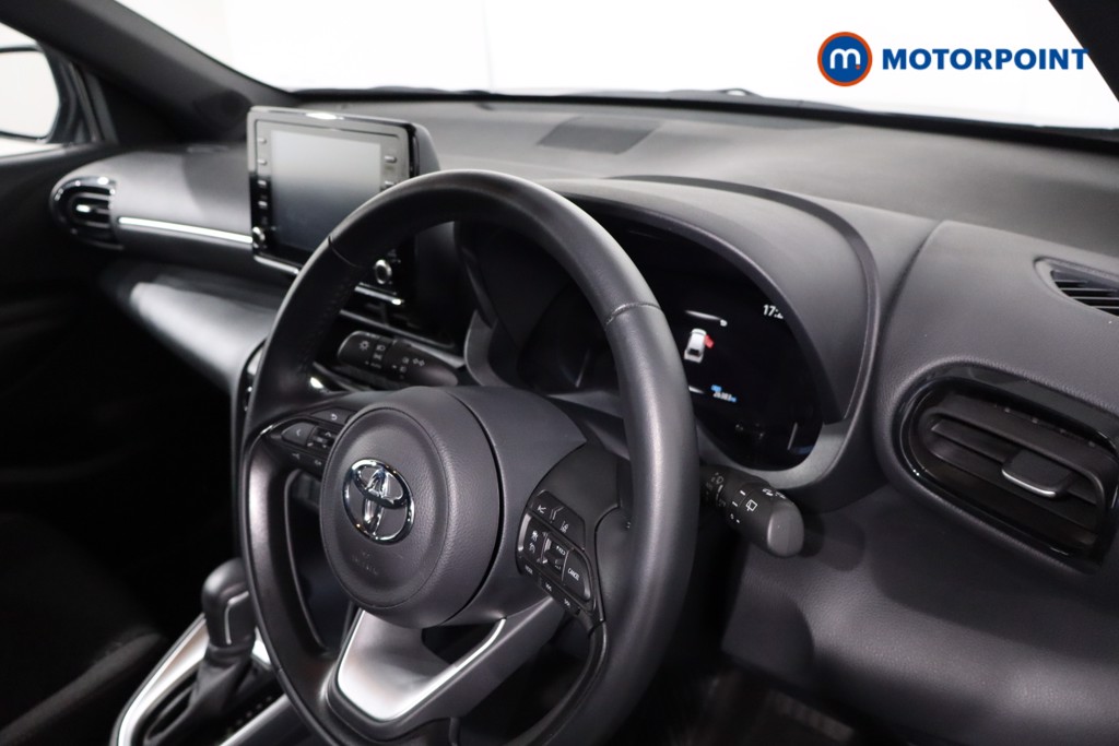 Used Toyota Yaris Cross 2023 for sale - 76494900: Photo 32