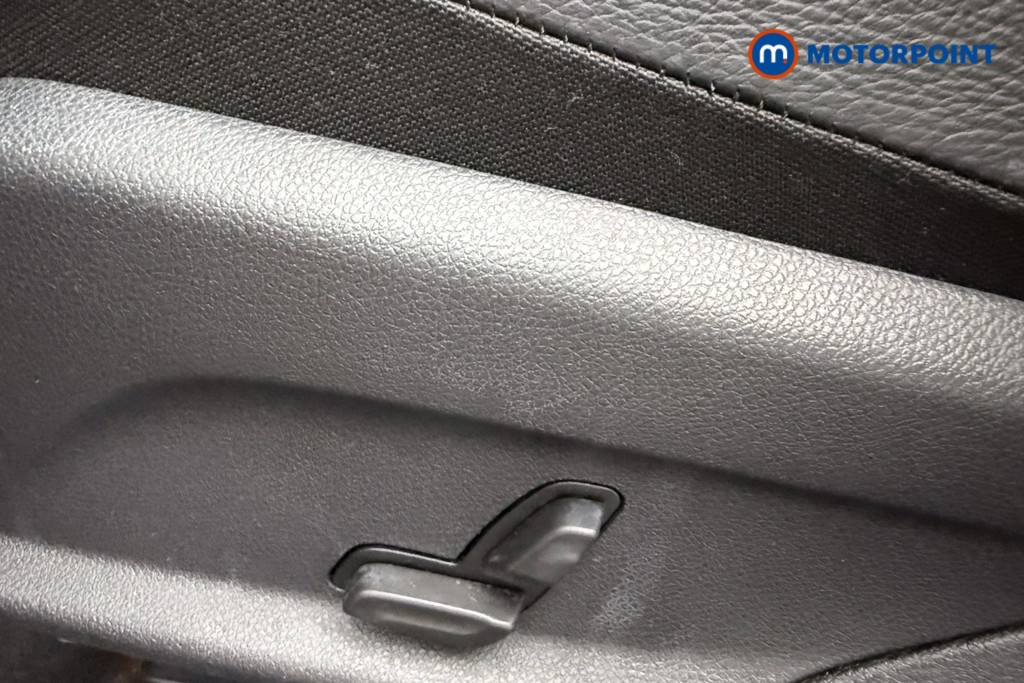 Used Mercedes-Benz GLC 2022 for sale - 76777682: Photo 27