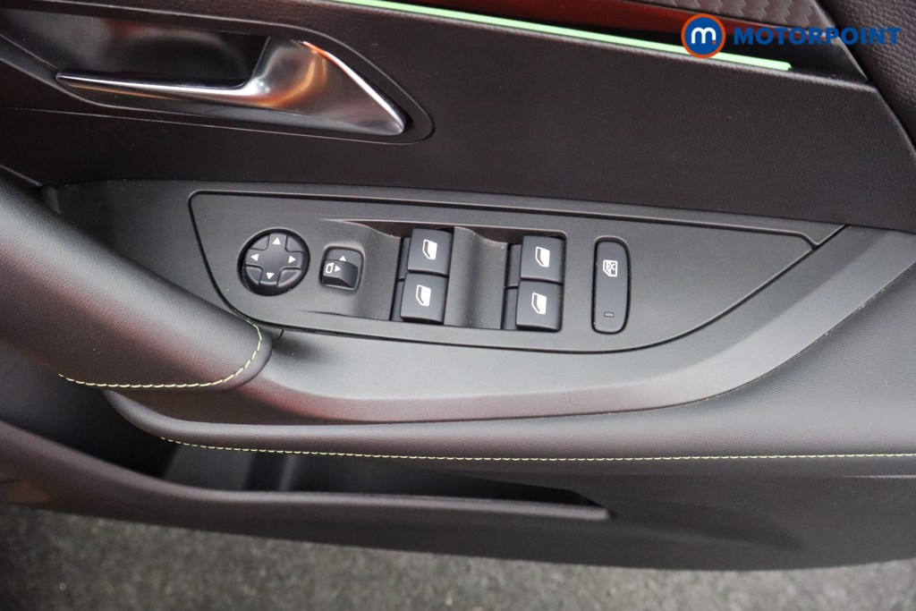 Used Peugeot 2008 2021 for sale - 77138568: Photo 18