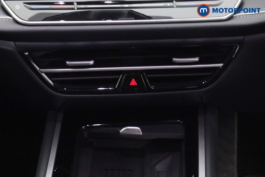 Used Volkswagen Passat 2024 for sale - 77814824: Photo 11