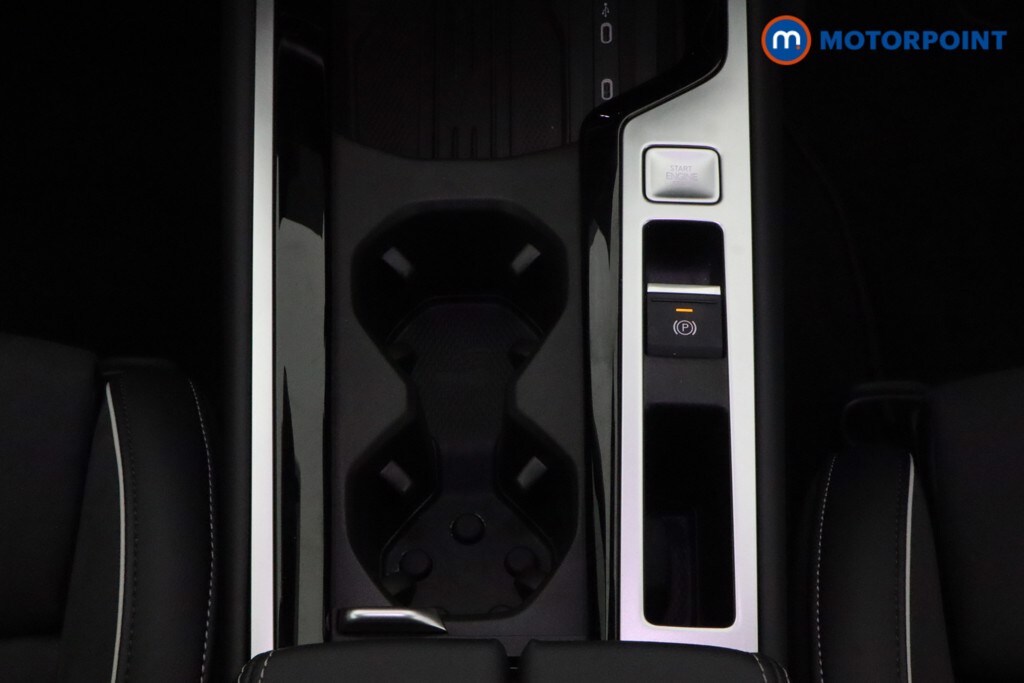 Used Volkswagen Passat 2024 for sale - 77814824: Photo 12