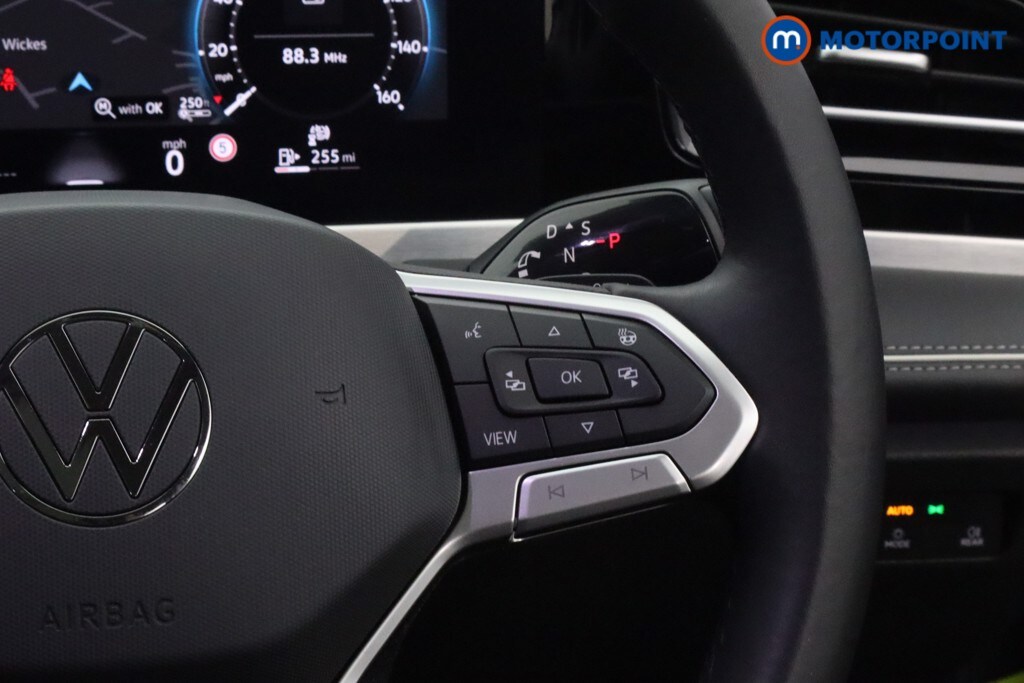 Used Volkswagen Passat 2024 for sale - 77814824: Photo 16