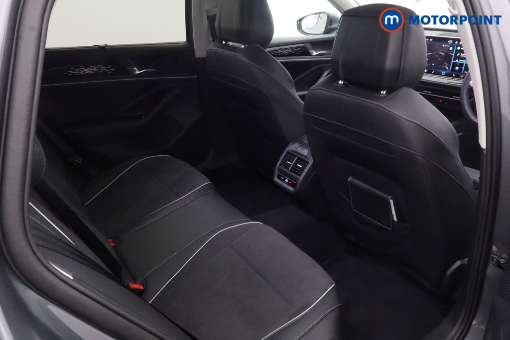 Used Volkswagen Passat 2024 for sale - 77814824: Photo 19