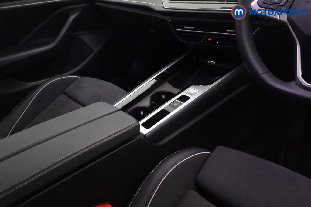 Used Volkswagen Passat 2024 for sale - 77814824: Photo 26