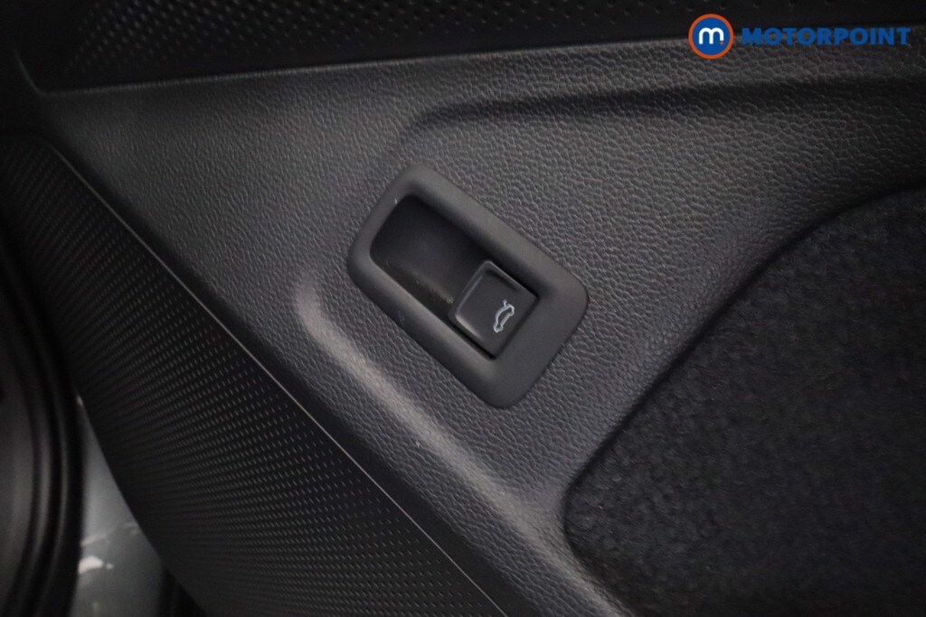 Used Volkswagen Passat 2024 for sale - 77814824: Photo 35