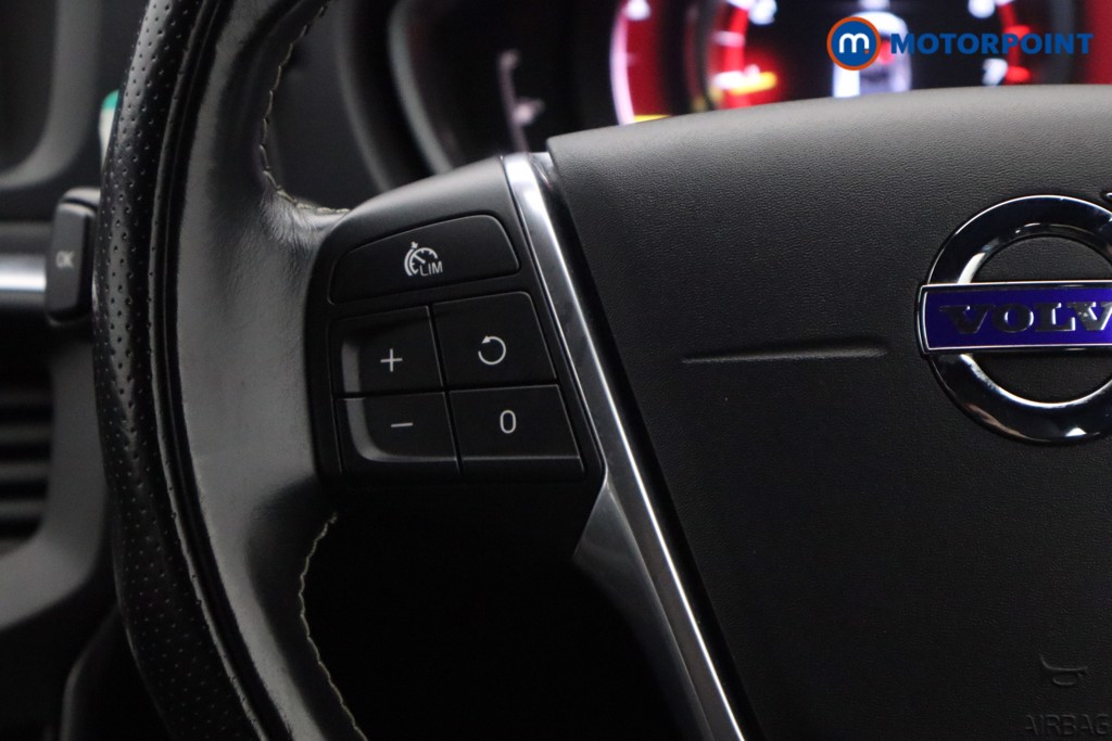 Used Volvo V40 2016 for sale - 76972263: Photo 15