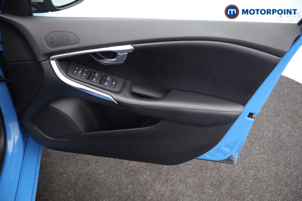 Used Volvo V40 2016 for sale - 76972263: Photo 26