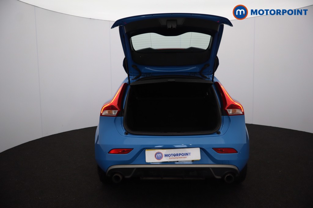 Used Volvo V40 2016 for sale - 76972263: Photo 37