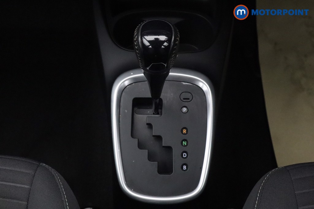 Used Toyota Yaris 2020 for sale - 76682044: Photo 16