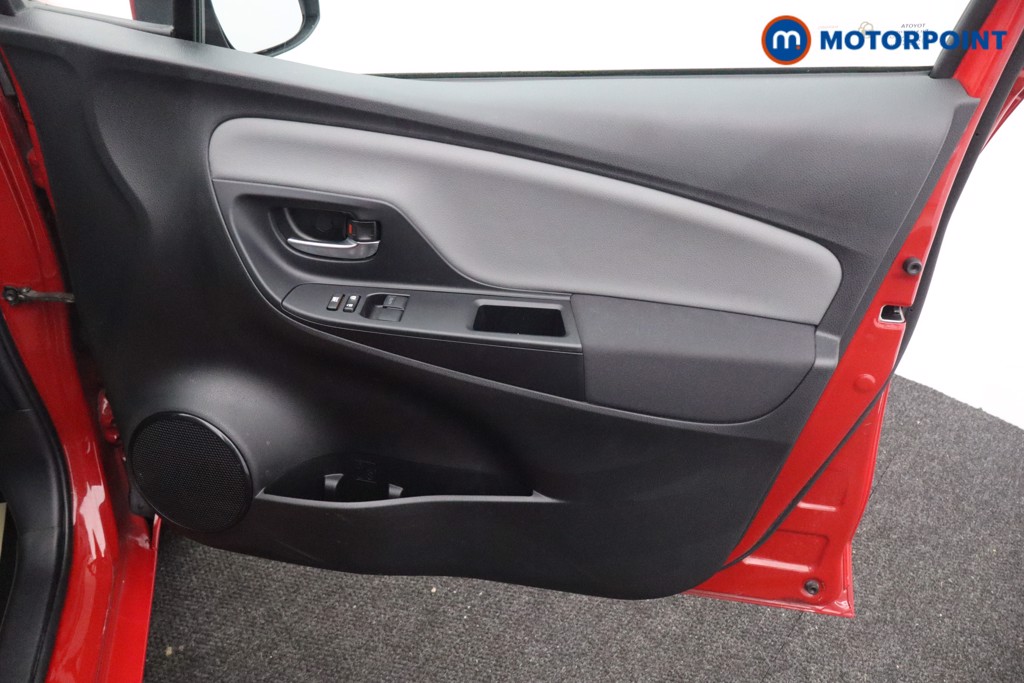 Used Toyota Yaris 2020 for sale - 76682044: Photo 25