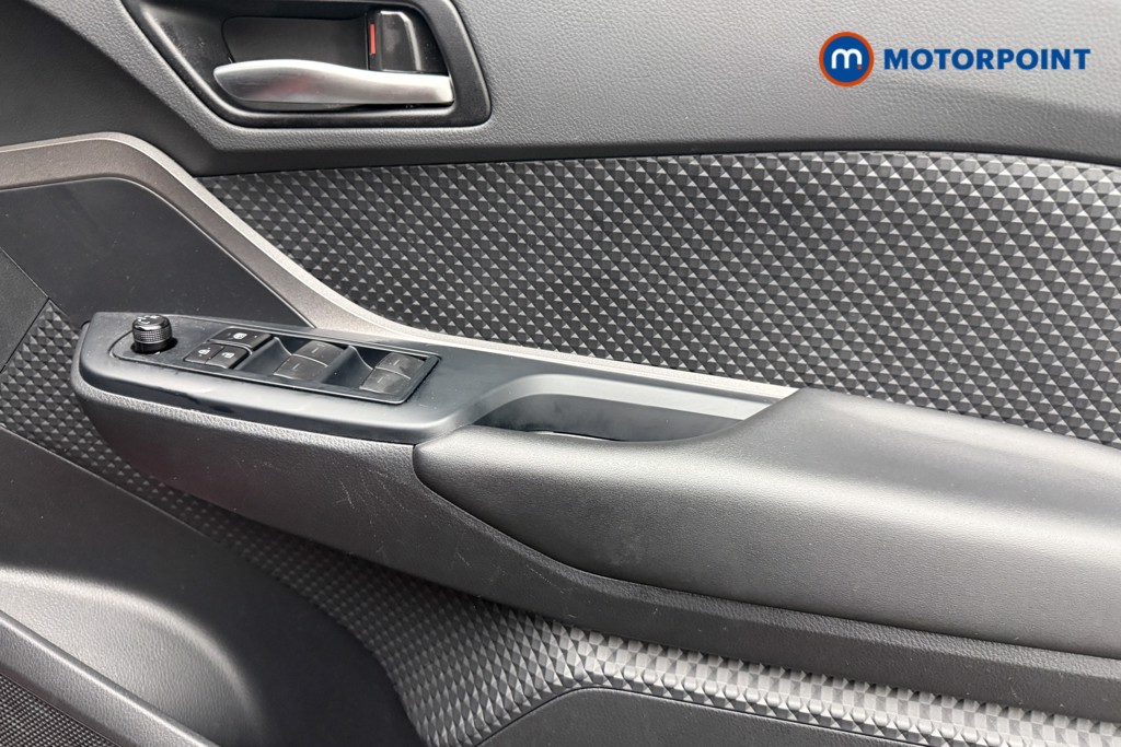 Used Toyota C-HR 2020 for sale - 77834519: Photo 17