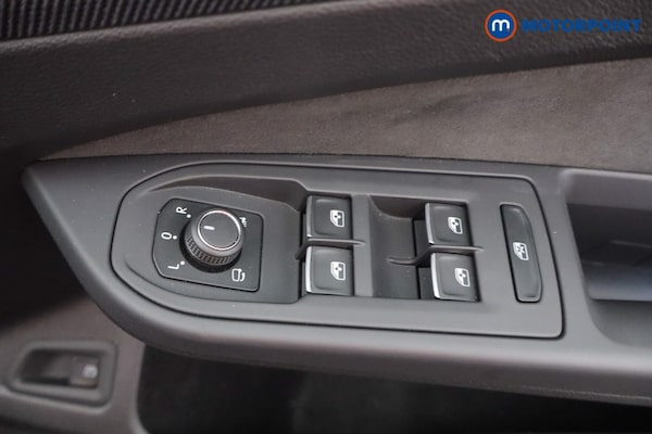 Used Volkswagen Golf 2024 for sale - 76127851: Photo 18
