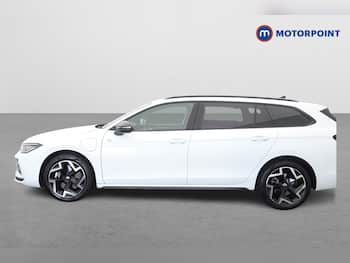 Used Volkswagen Passat 2025 for sale - 79516211: Photo
