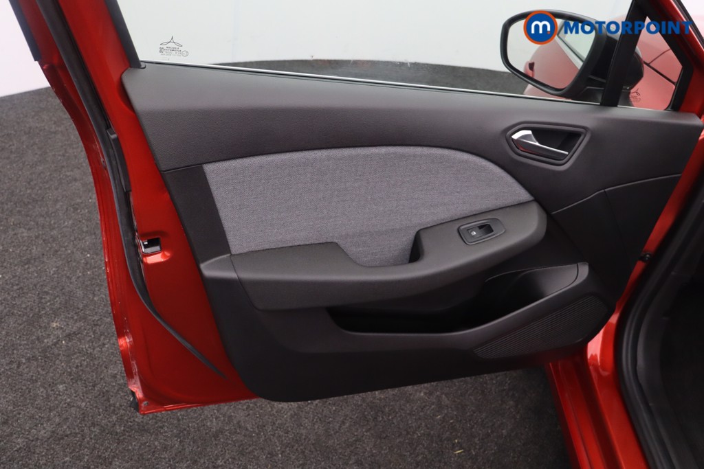 Used Renault Clio 2023 for sale - 78043091: Photo 33