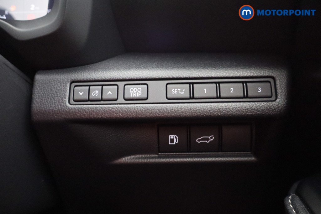 Used Lexus LBX 2024 for sale - 76127846: Photo 13