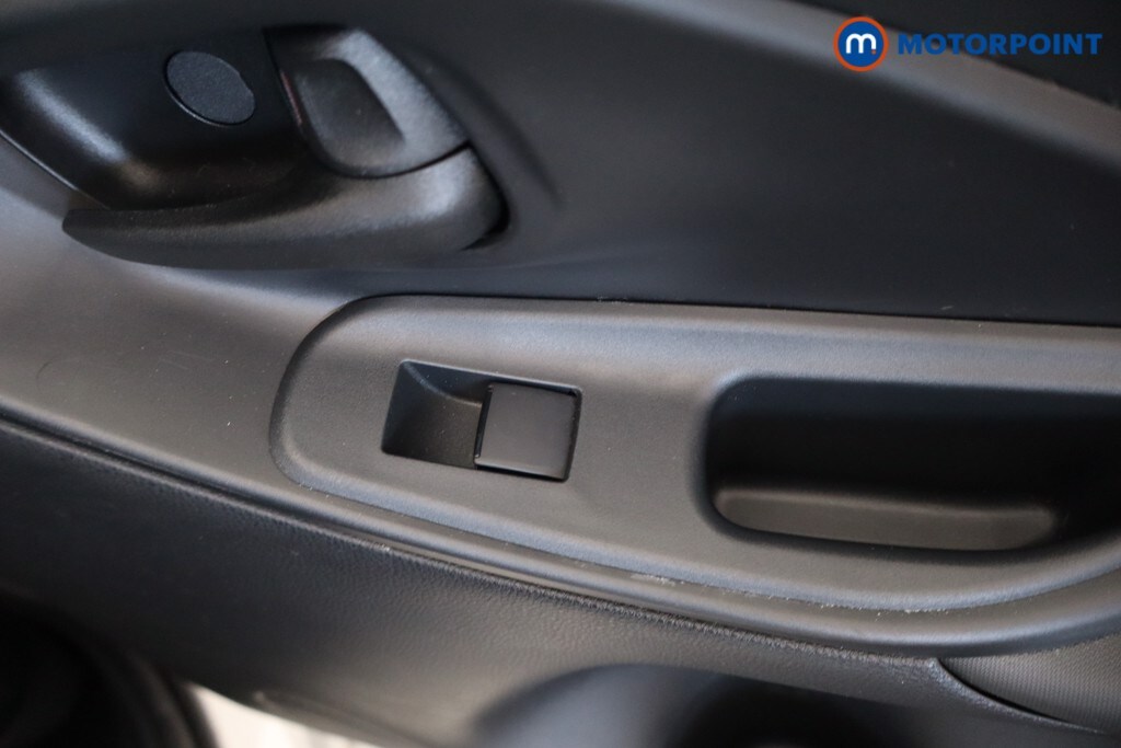 Used Toyota Yaris 2025 for sale - 78153218: Photo 29