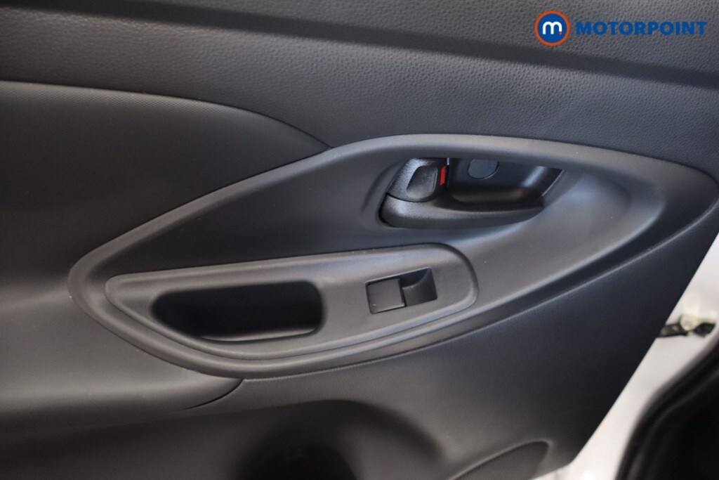 Used Toyota Yaris 2025 for sale - 78153218: Photo 33