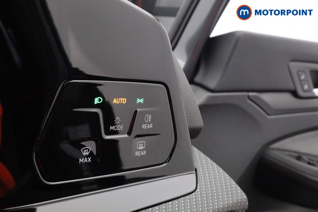 Used Volkswagen Golf 2024 for sale - 76460799: Photo 11