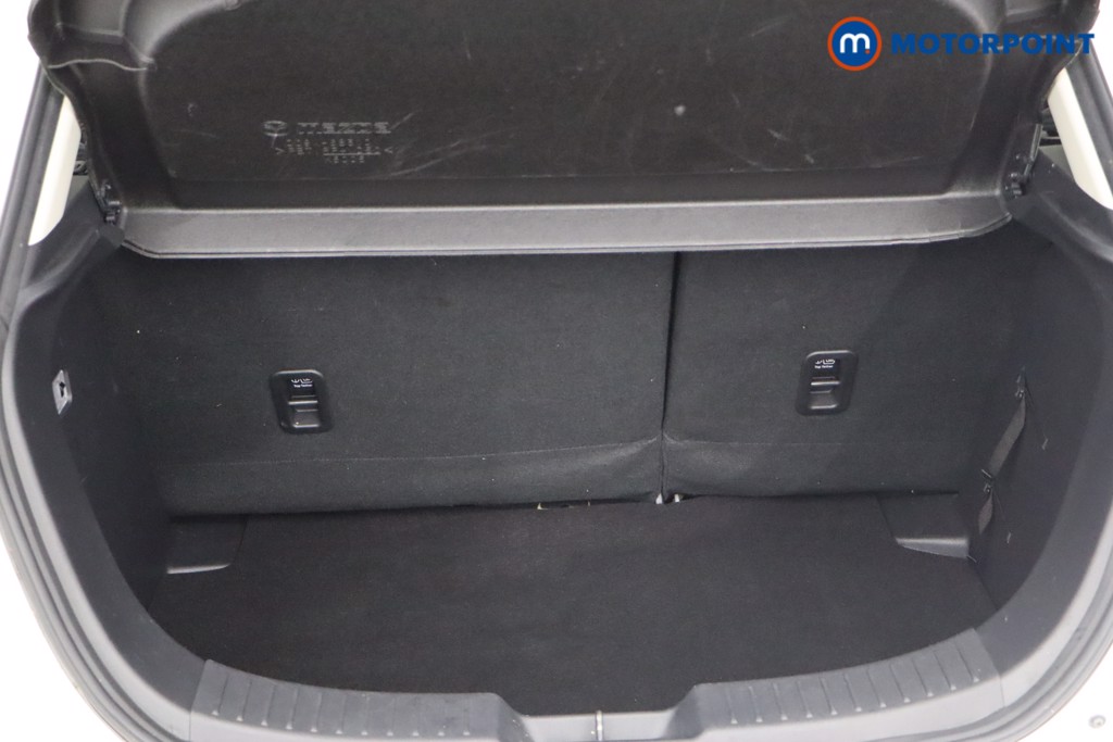 Used Mazda Mazda2 2022 for sale - 77036998: Photo 33