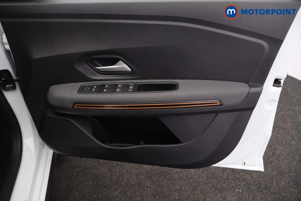 Used Dacia Sandero Stepway 2023 for sale - 78055741: Photo 23
