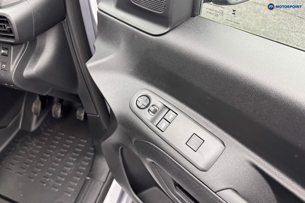 Used Citroen Berlingo 2025 for sale - 76117981: Photo 24