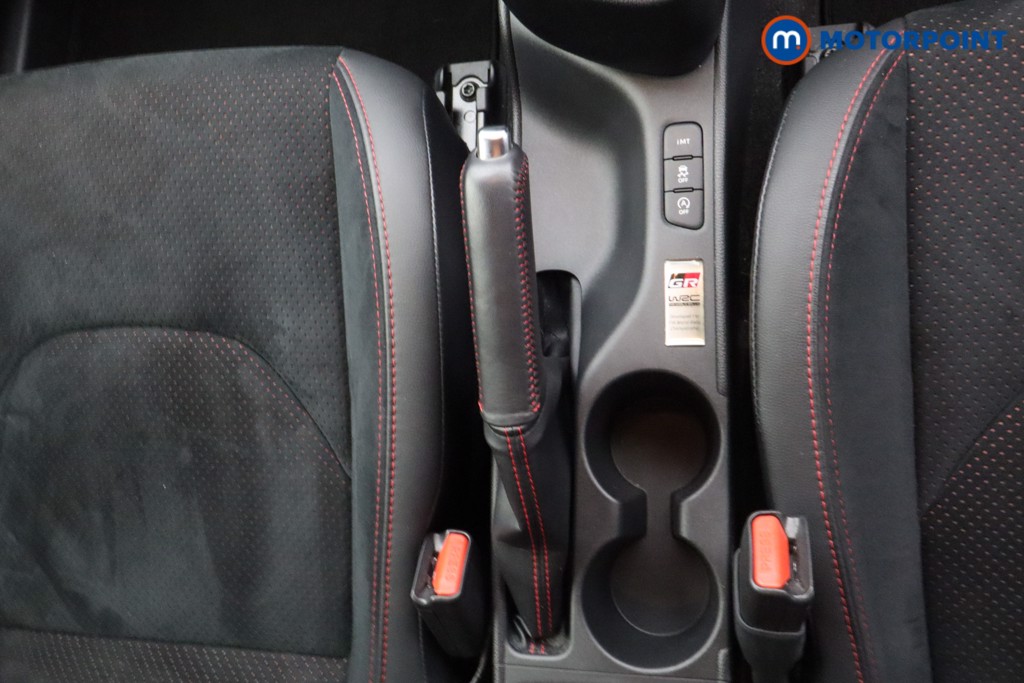 Used Toyota Yaris 2021 for sale - 76416060: Photo 16