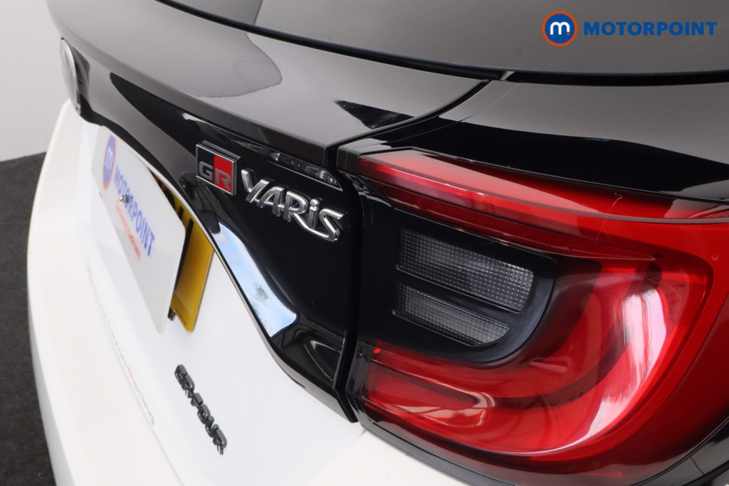 Used Toyota Yaris 2021 for sale - 76416060: Photo 32