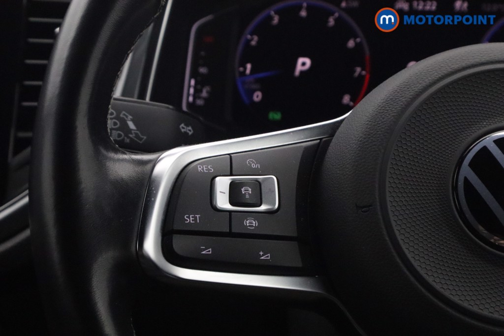 Used Volkswagen T-Roc for sale - 76819422: Photo 16