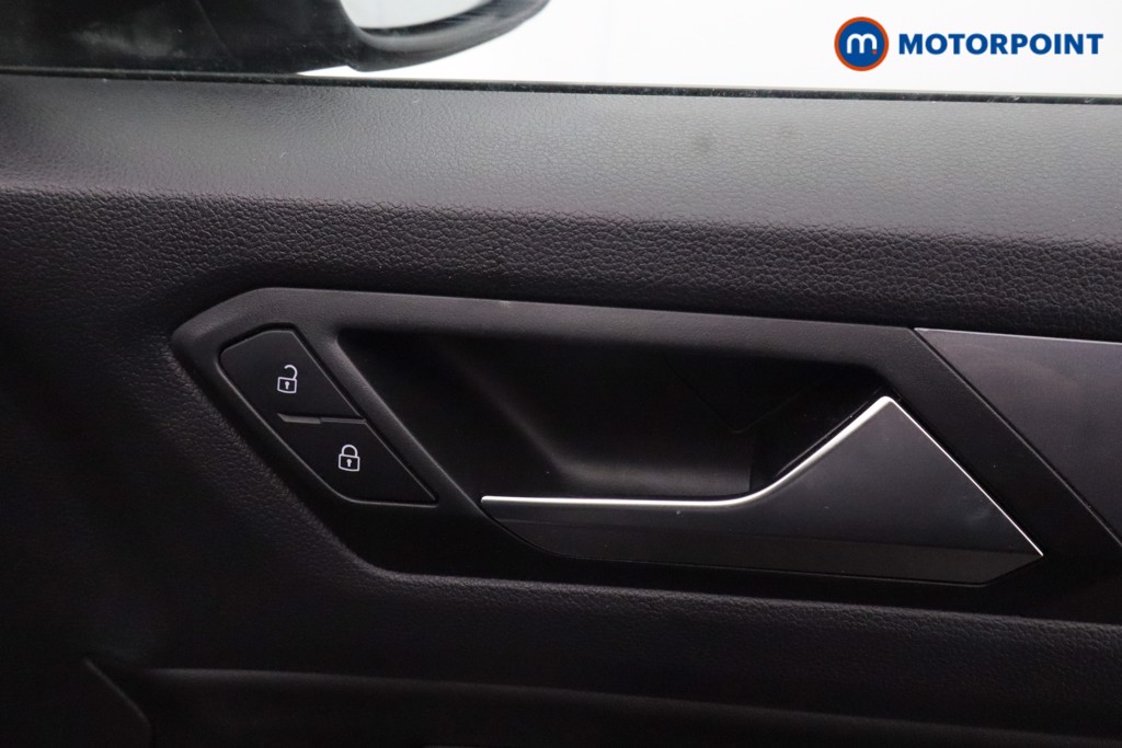 Used Volkswagen T-Roc for sale - 76819422: Photo 21