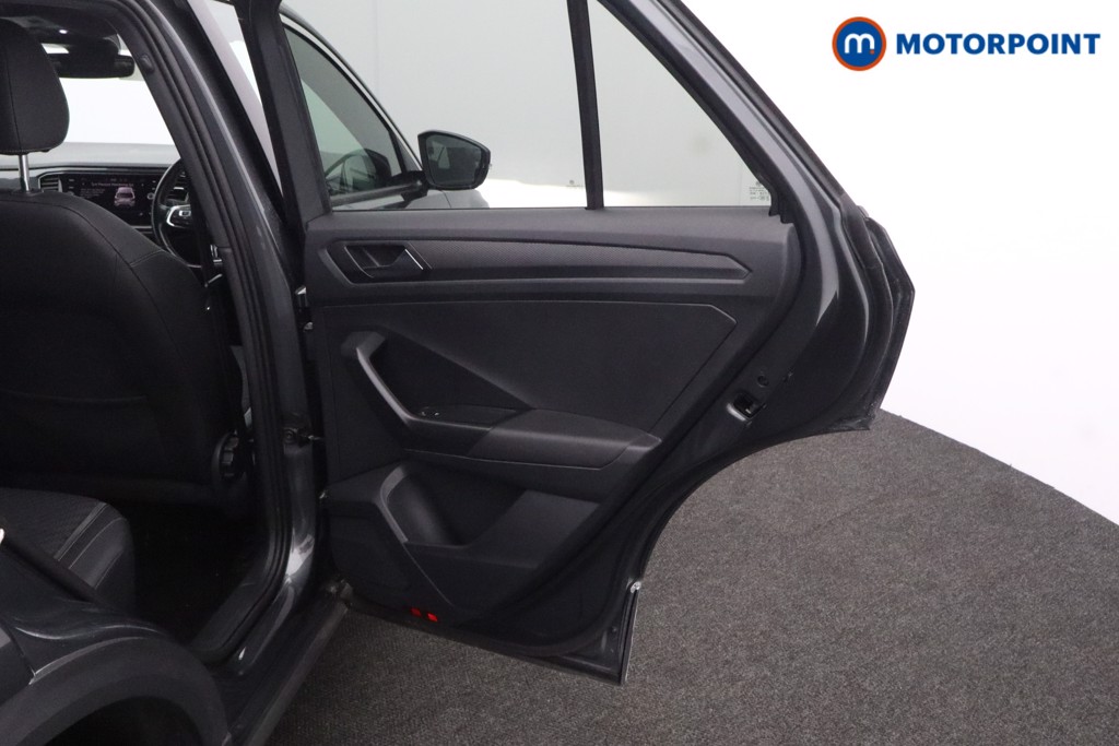 Used Volkswagen T-Roc for sale - 76819422: Photo 26