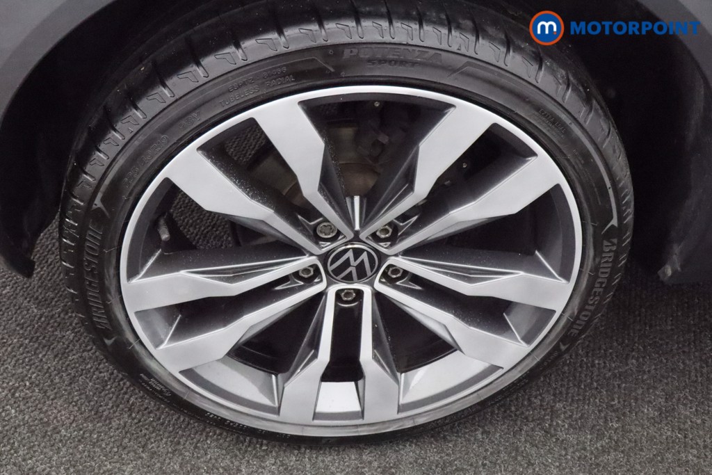 Used Volkswagen T-Roc for sale - 76819422: Photo 31