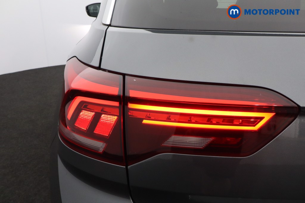 Used Volkswagen T-Roc for sale - 76819422: Photo 40