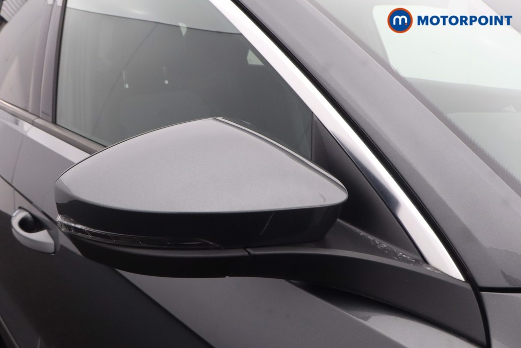 Used Volkswagen T-Roc for sale - 76819422: Photo 42