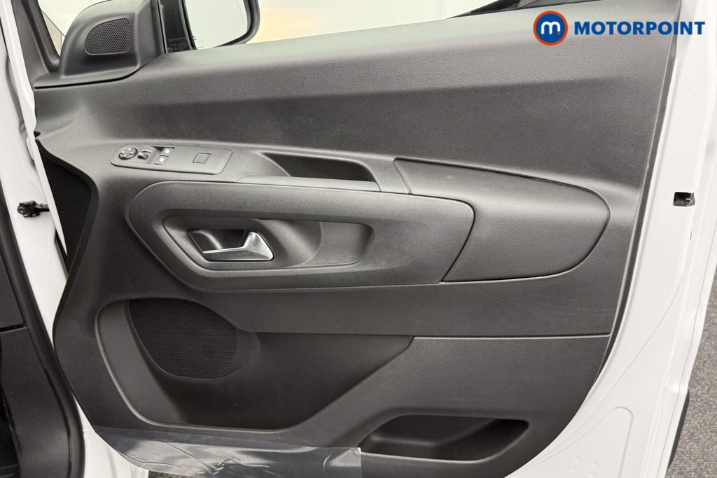 Used Citroen Berlingo 2025 for sale - 76442525: Photo 21