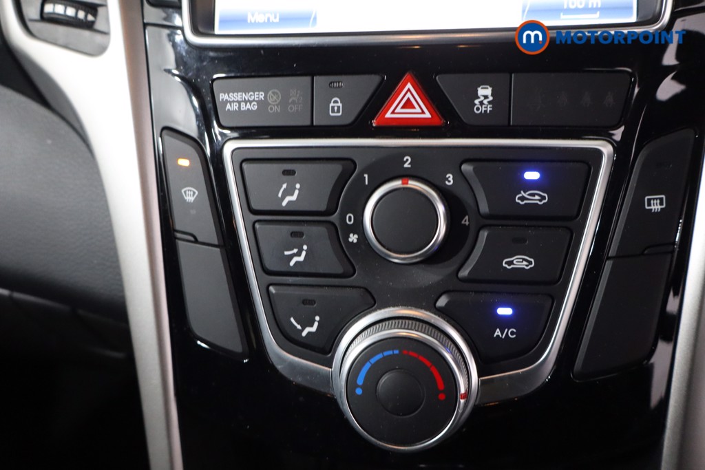 Used Hyundai i30 2016 for sale - 77918901: Photo 28