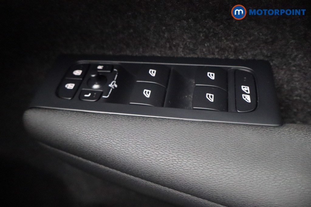 Used Volvo XC40 2023 for sale - 78180528: Photo 18