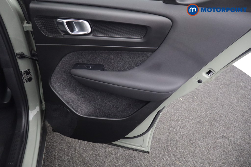 Used Volvo XC40 2023 for sale - 78180528: Photo 28