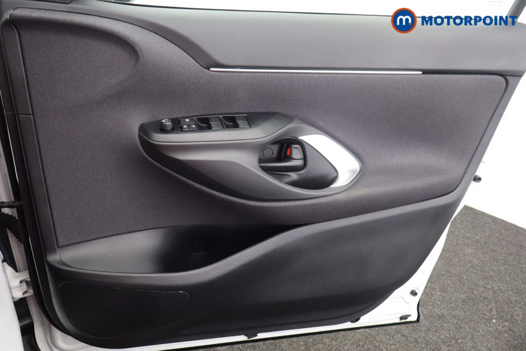 Used Toyota Yaris Cross 2023 for sale - 77262293: Photo 20