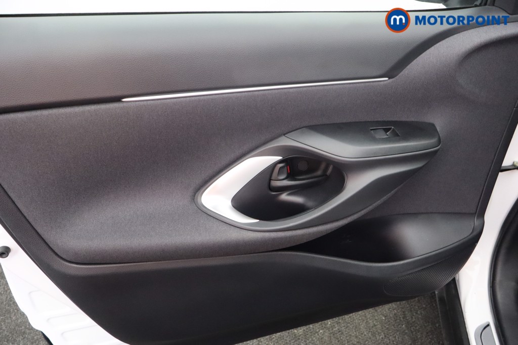 Used Toyota Yaris Cross 2023 for sale - 77262293: Photo 28