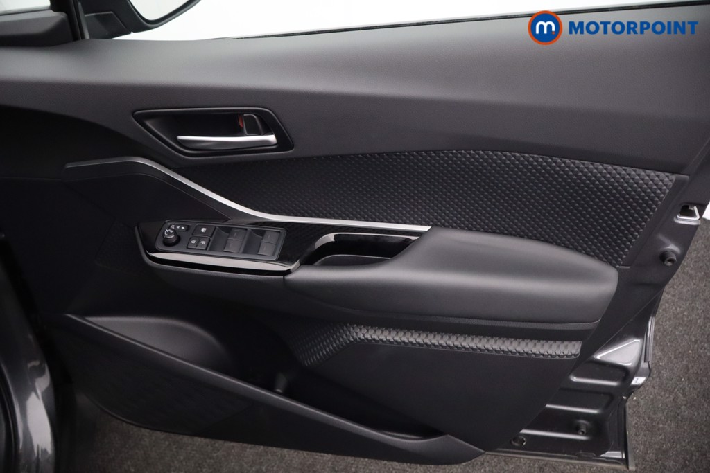 Used Toyota C-HR 2022 for sale - 76972200: Photo 24