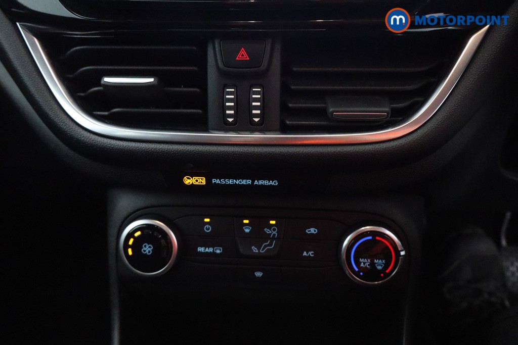 Used Ford Fiesta 2018 for sale - 76653641: Photo 16