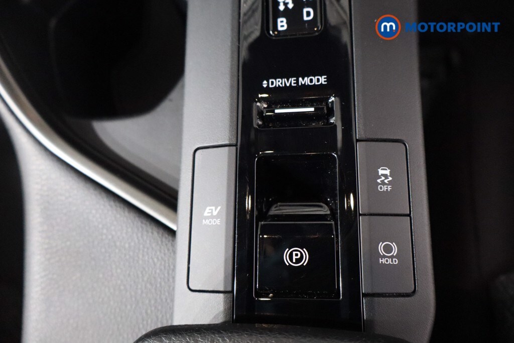 Used Toyota C-HR 2024 for sale - 76028357: Photo 25